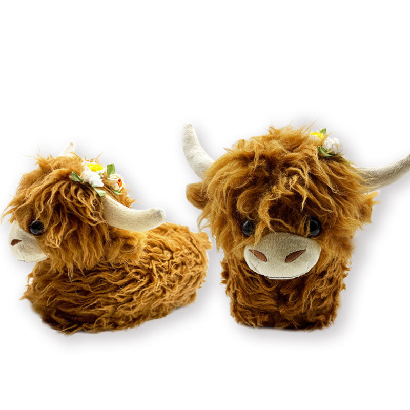 Highland Cow Slippers (4).jpg